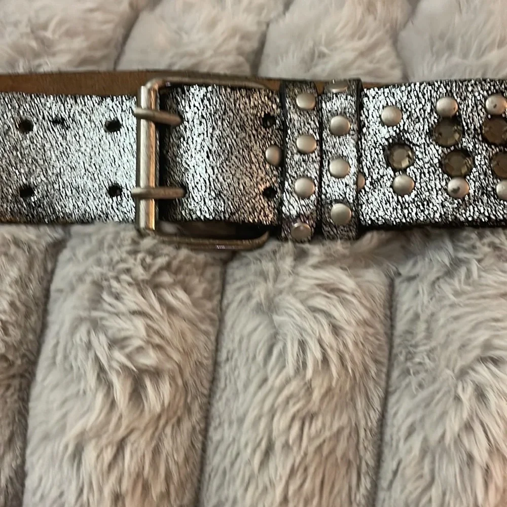 Betsey Johnson, silver metallic rhinestone stud belt size medium - Picture 1 of 11